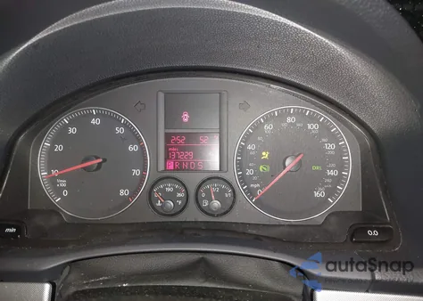 2006 Volkswagen Jetta 2.5 z USA, uszkodzony, nr VIN 3VWSG71K46M728792